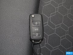 2015款 1.6L 手动 舒适版