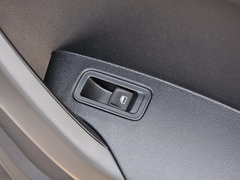 2015款 1.6L 自动 风尚版