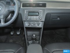 2015款 1.4L 手动 舒适版