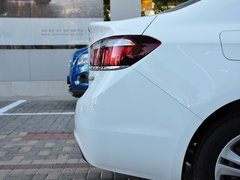 2015款 1.5L 自动 豪华版