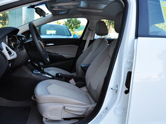 2015款 1.5L 自动 豪华版