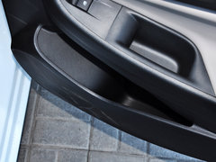 2015款 1.5L 自动 豪华版