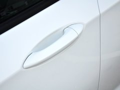 2015款 1.5L 手动 精英版