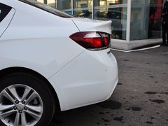 2015款 1.5L 手动 精英版