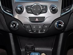 2015款 1.5L 手动 精英版