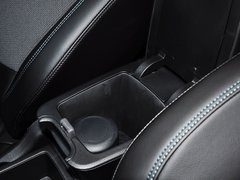 2015款 1.5L 手动 精英版
