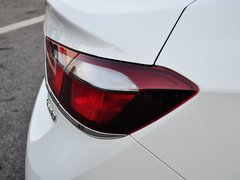 2015款 1.5L 手动 精英版