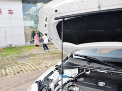 2014款 1.5T 自动 四驱尊贵型 5座