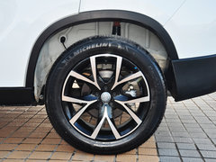 2014款 1.5T 自动 四驱尊贵型 5座