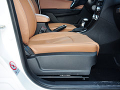 2014款 1.5T 自动 四驱尊贵型 5座