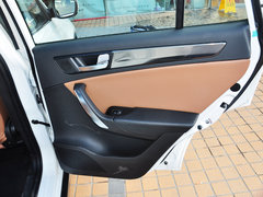 2014款 1.5T 自动 四驱尊贵型 5座