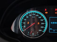 2014款 1.5T 自动 四驱尊贵型 5座