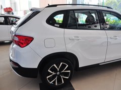 2014款 1.5T 自动 四驱尊贵型 5座