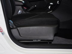 2014款 1.5T 自动 四驱尊贵型 5座