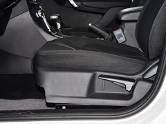 2014款 1.5T 自动 四驱尊贵型 5座