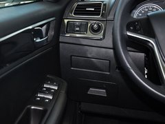 2014款 1.5T 自动 四驱尊贵型 5座
