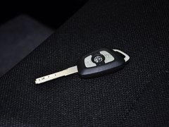 2014款 1.5T 自动 四驱尊贵型 5座