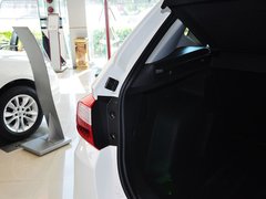 2014款 1.5T 自动 四驱尊贵型 5座