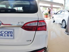 2014款 1.5T 自动 四驱尊贵型 5座