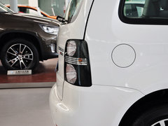 2015款 1.4TSI 自动 30周年纪念版 5座