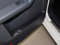 2015款 1.4TSI 自动 30周年纪念版 5座