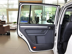 2015款 1.4TSI 自动 30周年纪念版 5座