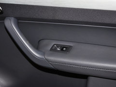 2015款 1.4TSI 自动 30周年纪念版 5座