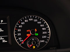 2015款 1.4TSI 自动 30周年纪念版 5座