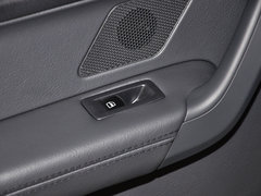 2015款 1.4TSI 自动 30周年纪念版 5座