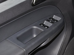 2015款 1.4TSI 自动 30周年纪念版 5座