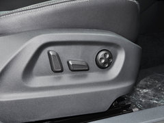 2015款 1.8TSI 自动 两驱30周年纪念版 5座