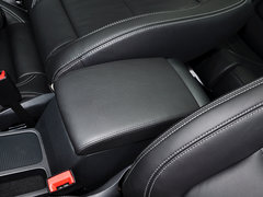 2015款 1.8TSI 自动 两驱30周年纪念版 5座