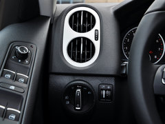 2015款 1.8TSI 自动 两驱30周年纪念版 5座