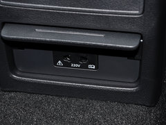 2015款 1.8TSI 自动 两驱30周年纪念版 5座