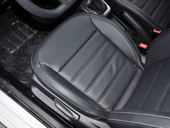 2015款 1.6L 自动 30周年纪念版
