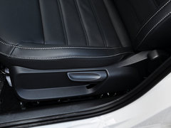2015款 1.6L 自动 30周年纪念版