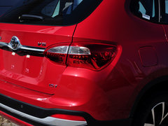 2014款 1.5T 自动 两驱豪华型 5座
