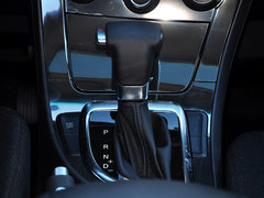 2014款 1.5T 自动 两驱豪华型 5座