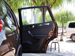 2014款 1.5T 自动 两驱运动型 5座