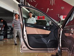 2014款 1.6L 手动 豪华型