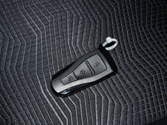 2015款 1.8T 90周年赛道冠军版精英型