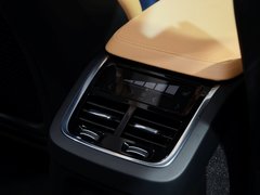 2015款 2.0T T6 限量版 7座
