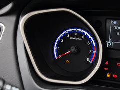 2014款 2.4L 自动 两驱尊贵型 7座