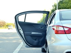 2014款 1.5L 手动 智驱实尚型