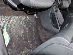 2014款 1.5L 手动 智驱尊尚型