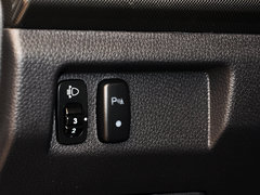 2015款 1.5L 手動 爵士版