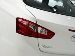 2015款 1.5L 手动 旗舰型