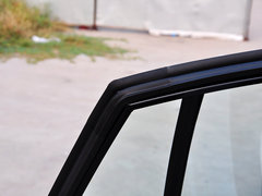 2015款 1.5L 手动 旗舰型