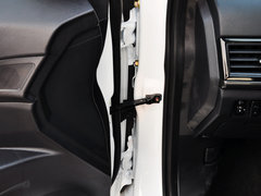 2015款 1.5L 手动 旗舰型