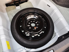 2015款 1.5L 手动 旗舰型